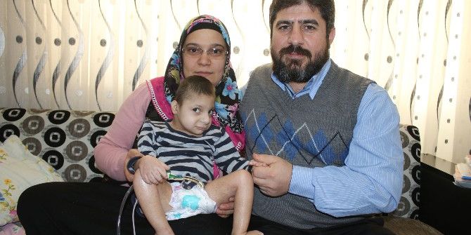 6 Yaşına 24 Ameliyat Sığdırdı