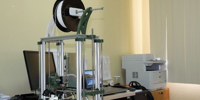 Düzce Üniversitesi Teknoloji Fakültesi 3d Printer Makinesi Prototipi Üretti