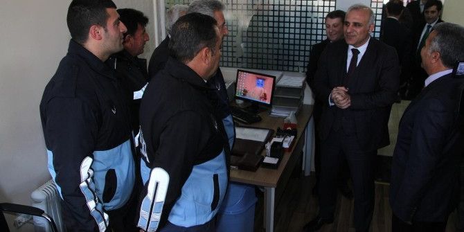 Vali Zorluoğlu, Kayyum Atanan İlçede İncelemelerde Bulundu