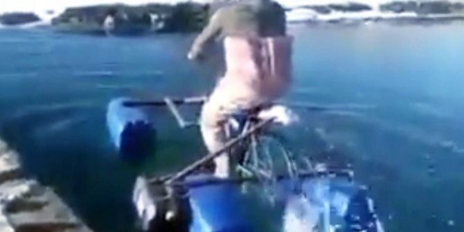 İlkinde Gülümsettiler, İkincisinde Su Üzerinde Bisiklet Sürmeyi Başardılar