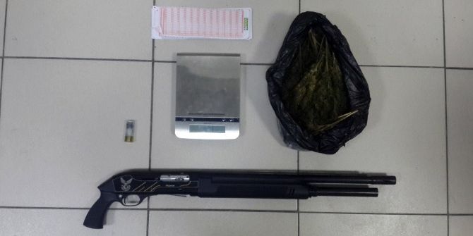 İzmir’de Uyuşturucu Satıcılarına 7 Tutuklama