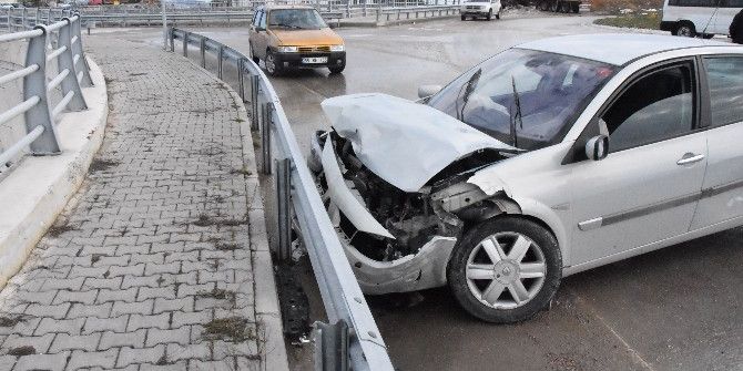 Sinop’ta Maddi Hasarlı Kaza