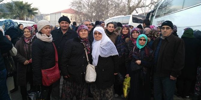 125 Kişilik Kafile Umre İçin Yola Çıktı