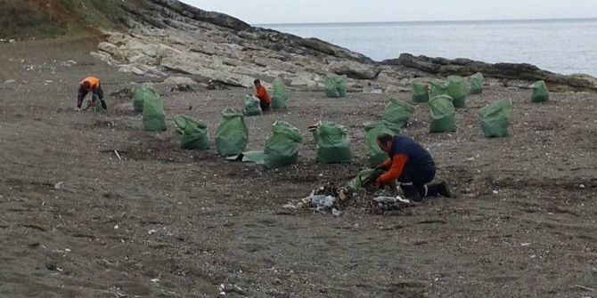 Akçakoca Sahilleri Temizleniyor