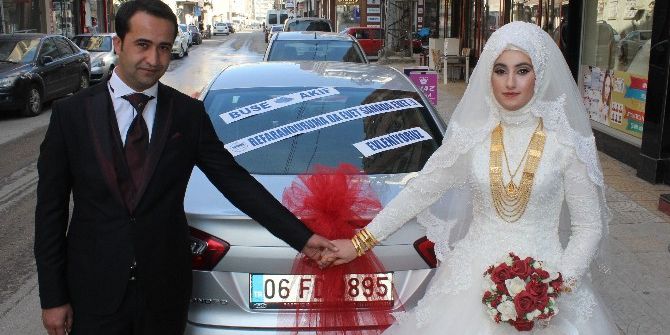 Referandum Öncesi Evet Kampanyası Gelin Arabalarına Yansıdı