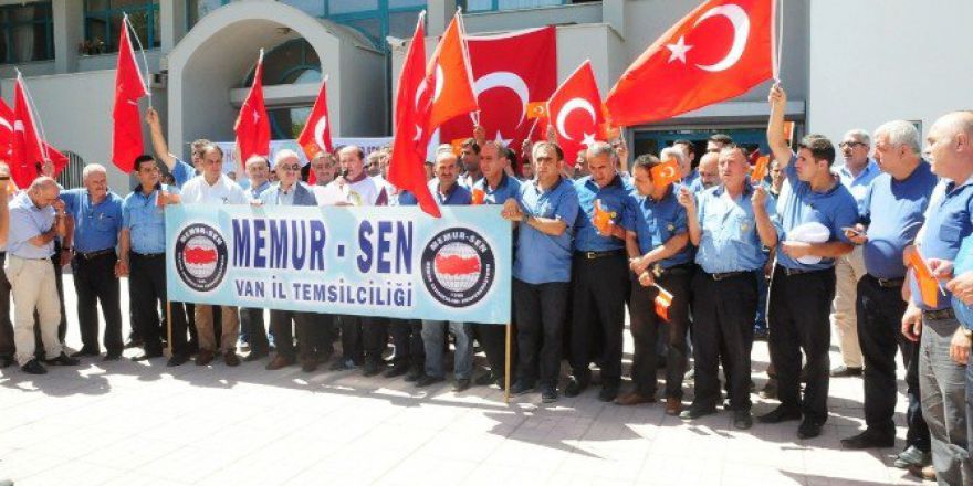 Ptt Çalışanlarından Darbe Girişimine Kınama