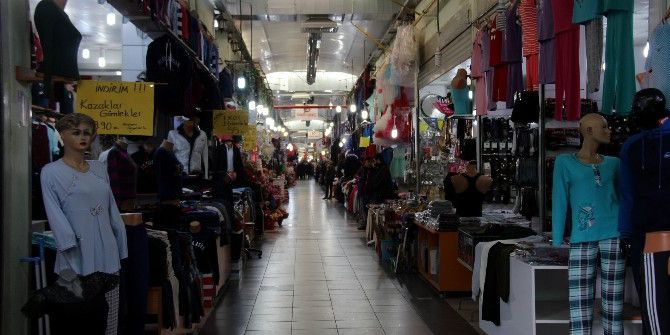 Beyaz Esaret Yabancılar Çarşısı Esnafını Vurdu