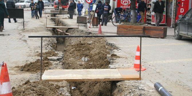 Devrek Belediyesi Alt Yapı Çalışmalarına Hız Kazandırdı