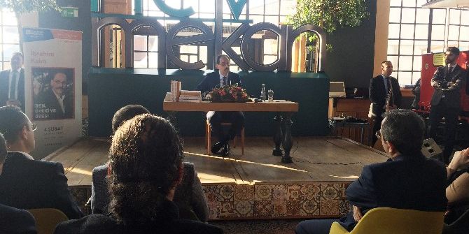 Cumhurbaşkanlığı Sözcüsü İbrahim Kalın, Üsküdar’da Düzenlenen Söyleşi Ve İmza Gününde Okurlarıyla Bir Araya Geldi