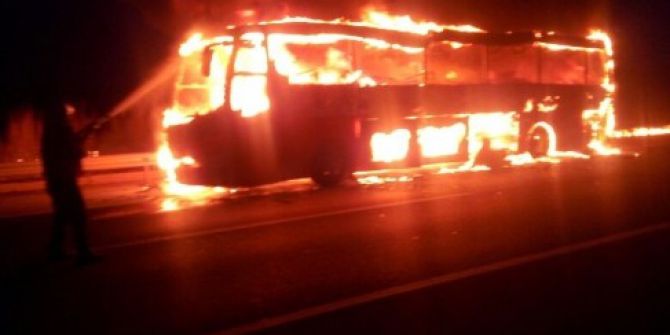Yolcu Otobüsü Alev Alev Yandı