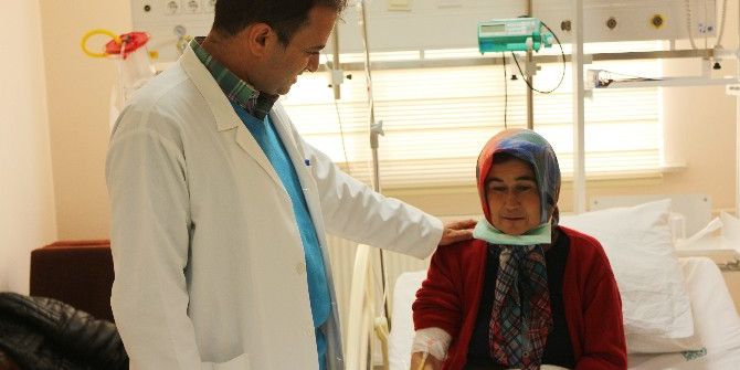 17 Yaşındaki Gencin Böbreğiyle Hayata Tutundu