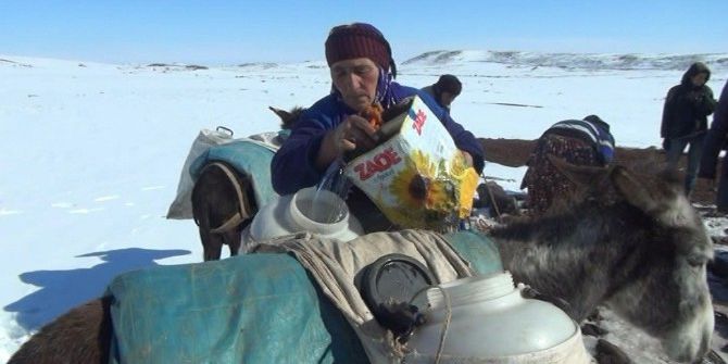 Siverekli Kadınların Eşekle Su Taşıma Çilesi