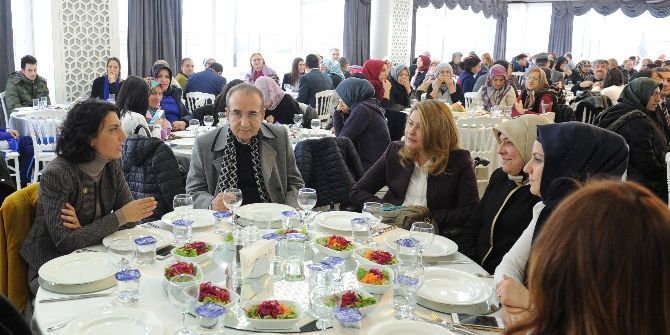 Dünya Kanser Günü’nde "Renk Katmaya Davetlisiniz" Etkinliği