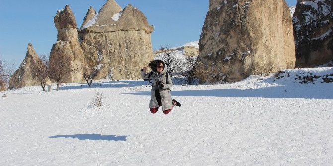 Karlar Altındaki Kapadokya Turistleri Büyüledi