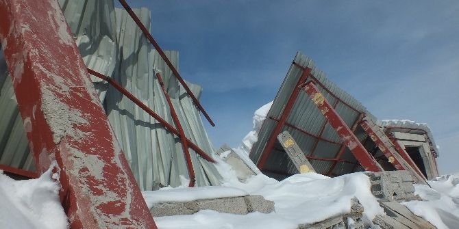 Milyonluk Tesisin Sağım Ünitesi Yıkıldı