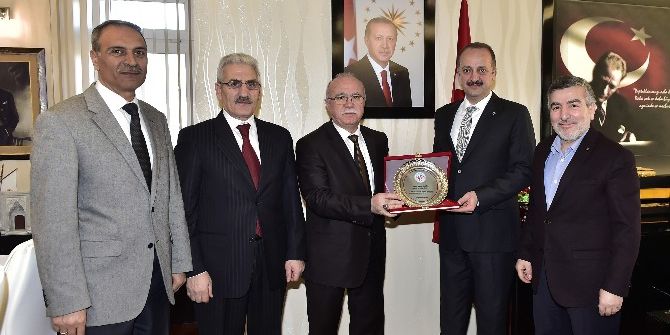 Erzurumlulardan Akgül’e Teşekkür Ziyareti