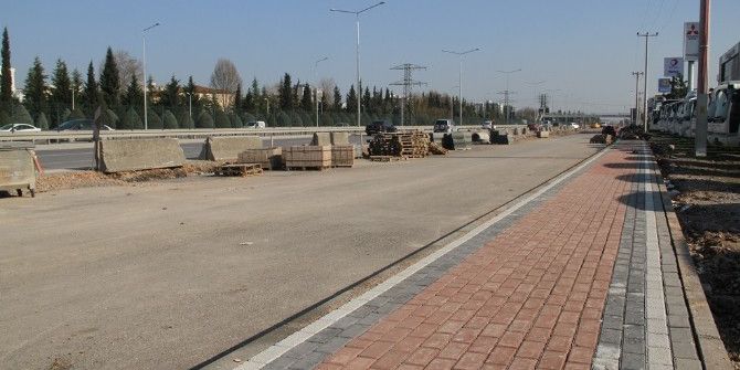 D-100 Karayolu Genişliyor