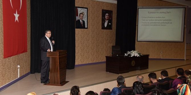 Koü Başhekimi Cantürk, Kartepe’de Kanseri Anlattı