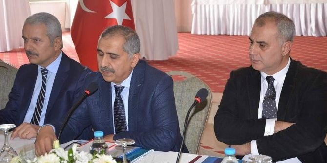 Kuşadası’nın Sorunları Vali Koçak’ın Katıldığı Toplantıda Ele Alındı