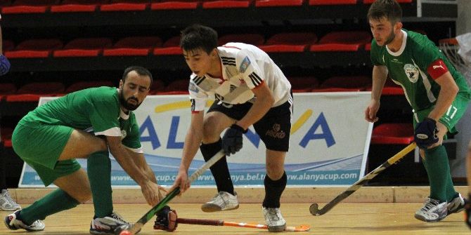 Alanya’da Salon Hokeyi Şampiyonası Sona Erdi