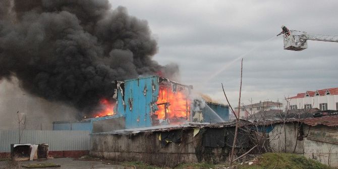Ataşehir’de Yürekleri Ağza Getiren Yangın