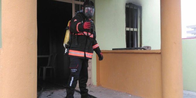 Halk Eğitim Merkezinde Çıkan Yangın Söndürüldü