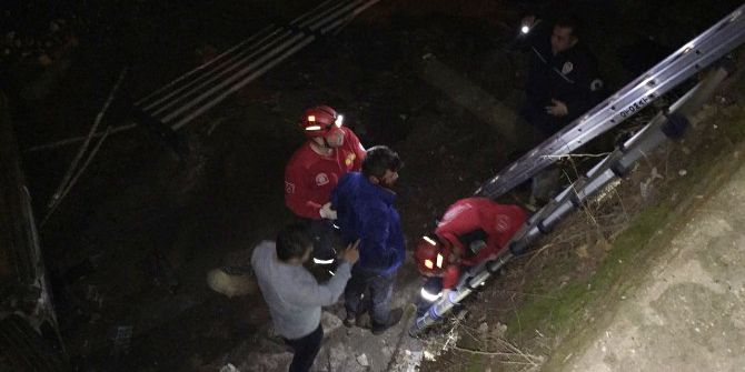 Aracıyla Dereye Uçtu