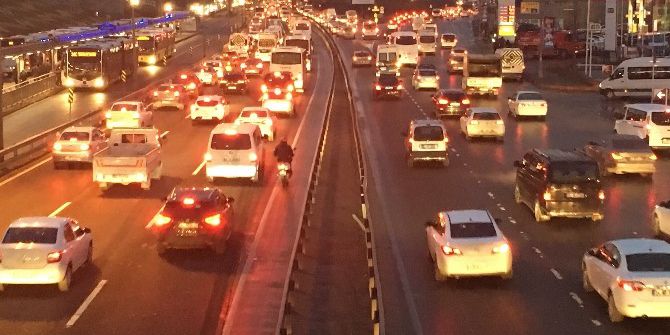 İstanbul Trafiğinde ‘Okul Servisi’ Yoğunluğu Yaşanıyor