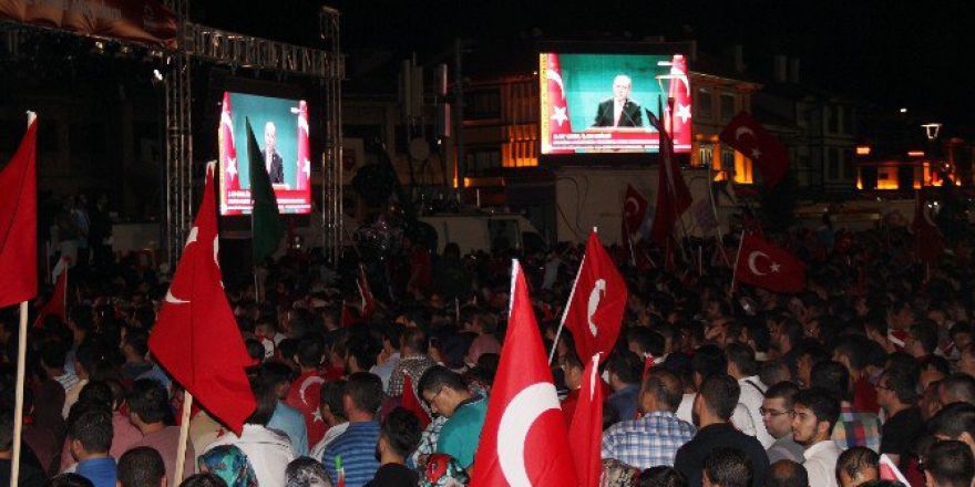 Konya Demokrasiye Sahip Çıkıyor