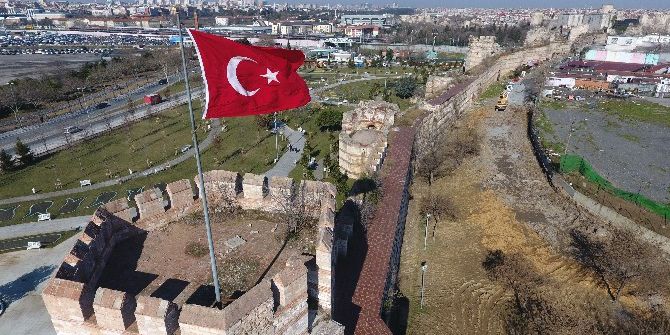 İstanbul’un Can Çekişen Surları Havadan Görüntülendi