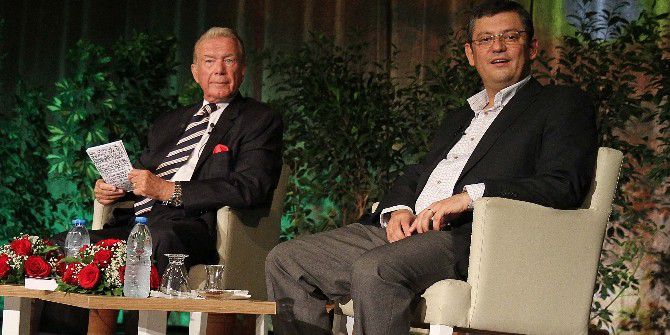 Uğur Dündar İle Halk Arenası Bu Kez Karşıyaka’da