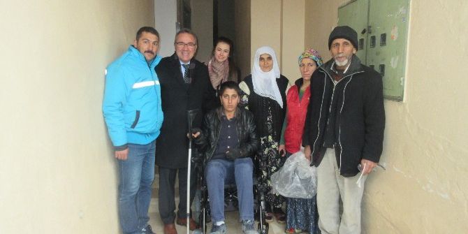 Salihli’de İki Engellinin Yüzü Güldü