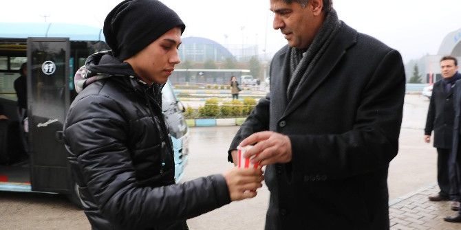 Üniversite Öğrencilerine Çorba İkramı