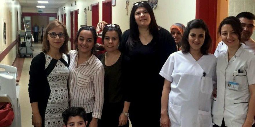 Hasta Çocuklara Anlamlı Destek