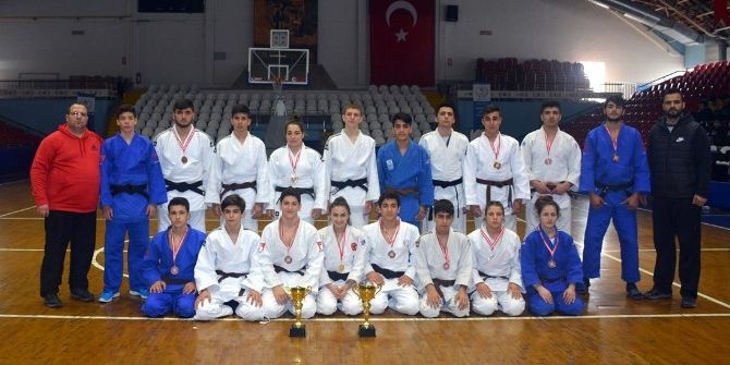 Büyükşehirin Judocuları Yine Zirvede