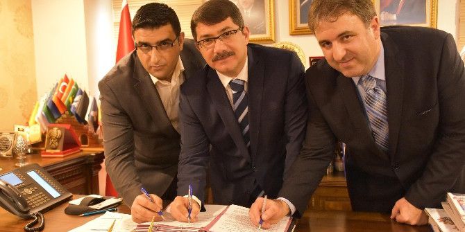 Şehzadeler’deki İşçileri Sevindirecek İmza