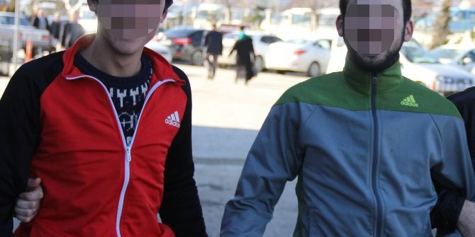 Samsun’da Bıçaklı Saldırıya Uğrayan 2 Kişi Hastanelik Oldu