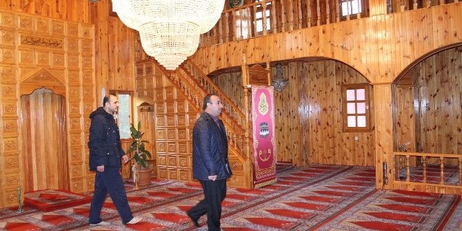 200 Yıllık Çivisiz Cami Yıllara Meydan Okuyor