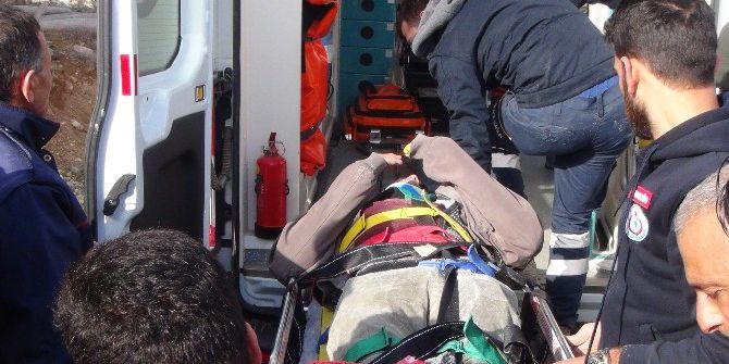 Nusaybin’de Kum Yığınlarının Altında Kalan İşçi Kurtarıldı