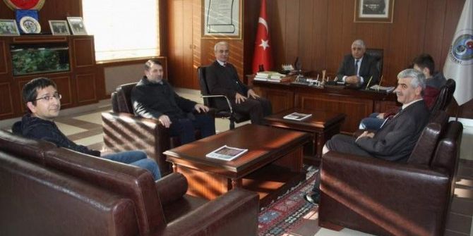 Sorgun Belediye Başkanı Ahmet Şimşek, Teog Birincisini Ödüllendirdi