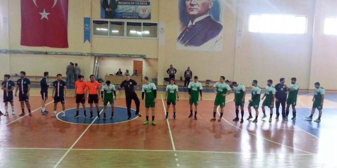 Adıyaman Belediyespor Zirve Yarışını Sürdürüyor