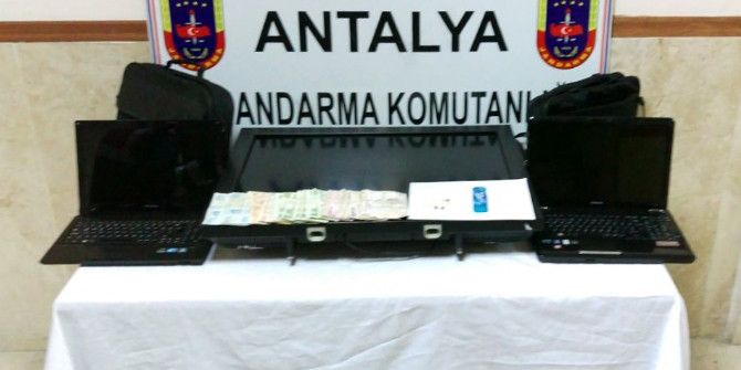 Antalya’da 3 Hırsızlık Zanlısı Tutuklandı