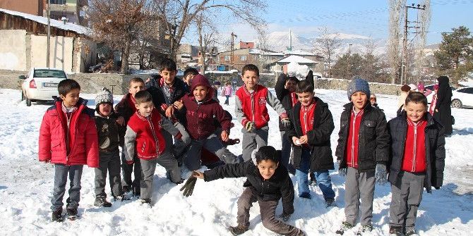 Öğrenciler İkinci Döneme Başladı