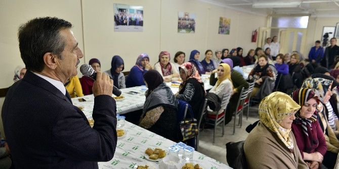 Tepebaşı Belediye Başkanı Ataç Belde Evlerinde Kadınlarla Bir Araya Geldi
