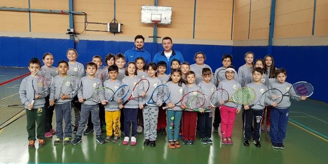 Minik Tenisçilerden Heyecan Dolu Turnuva