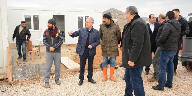 Başkan Acar Konut İnşaatı Alanında İncelemelerde Bulundu