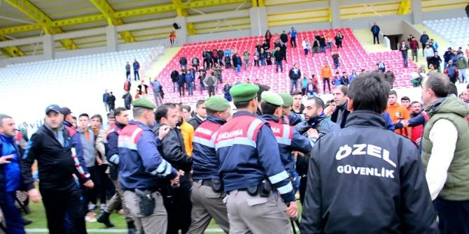 Amatör Maçta Arbede