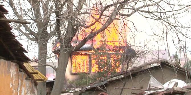 Metruk Bina Alev Alev Yandı