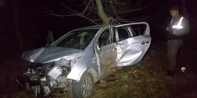 Samsun’da Otomobil Şarampole Yuvarlandı: 1 Ölü, 2 Yaralı