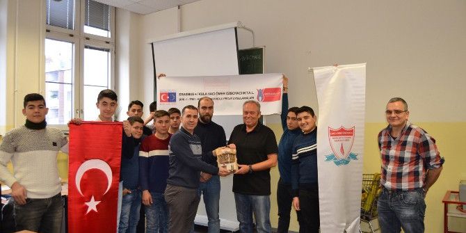 Öğrenciler Viyana’dan Döndü